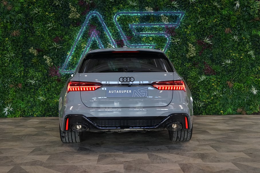 Audi RS 6 Avant Performance TFSI quattro