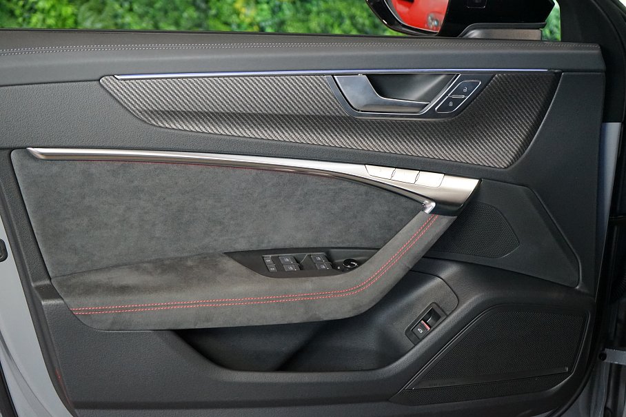 Audi RS 6 Avant Performance TFSI quattro