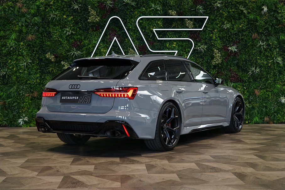 Audi RS 6 Avant Performance TFSI quattro
