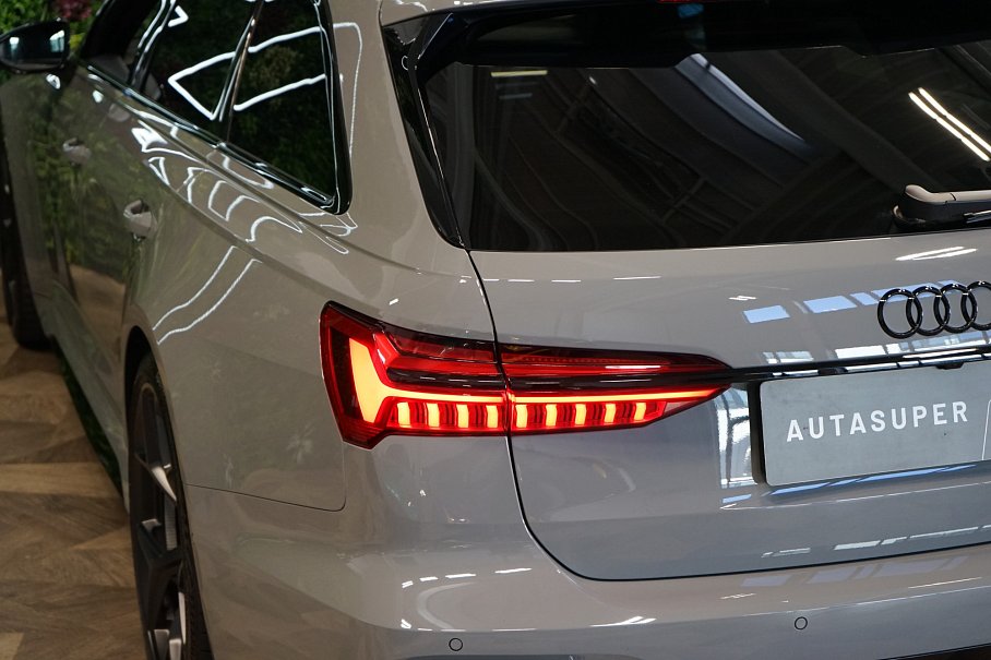 Audi RS 6 Avant Performance TFSI quattro