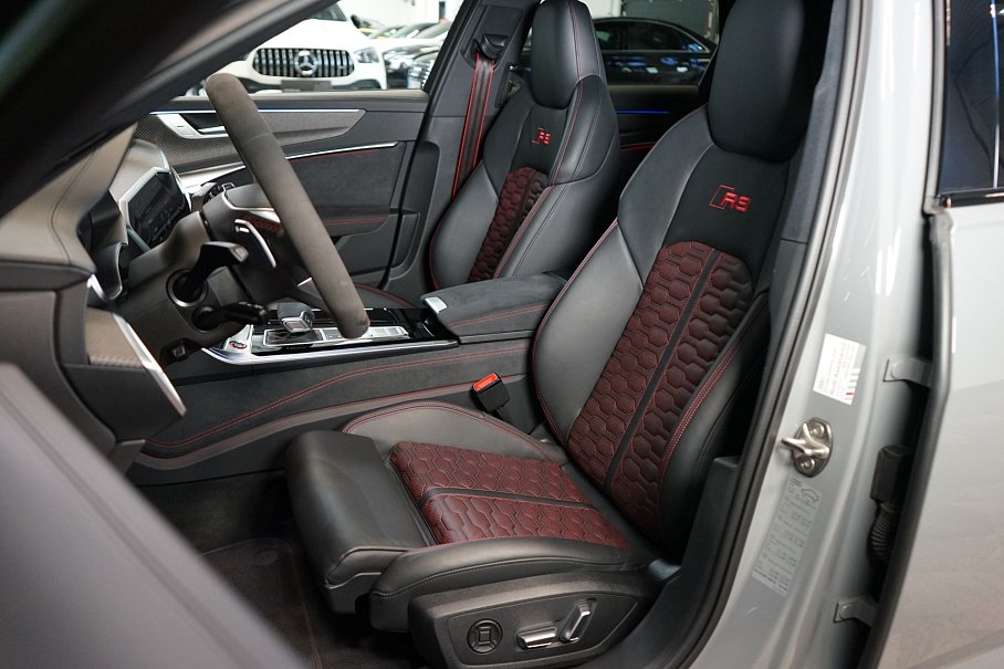 Audi RS 6 Avant Performance TFSI quattro