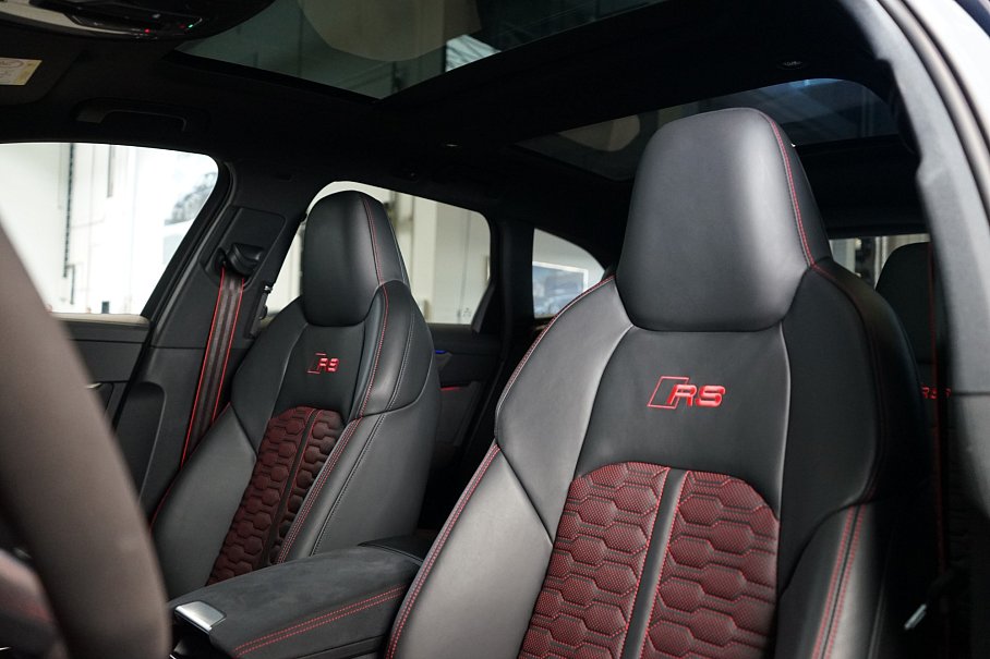 Audi RS 6 Avant Performance TFSI quattro
