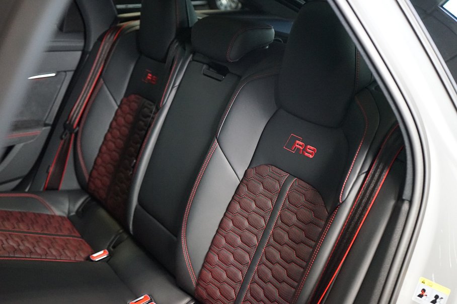 Audi RS 6 Avant Performance TFSI quattro