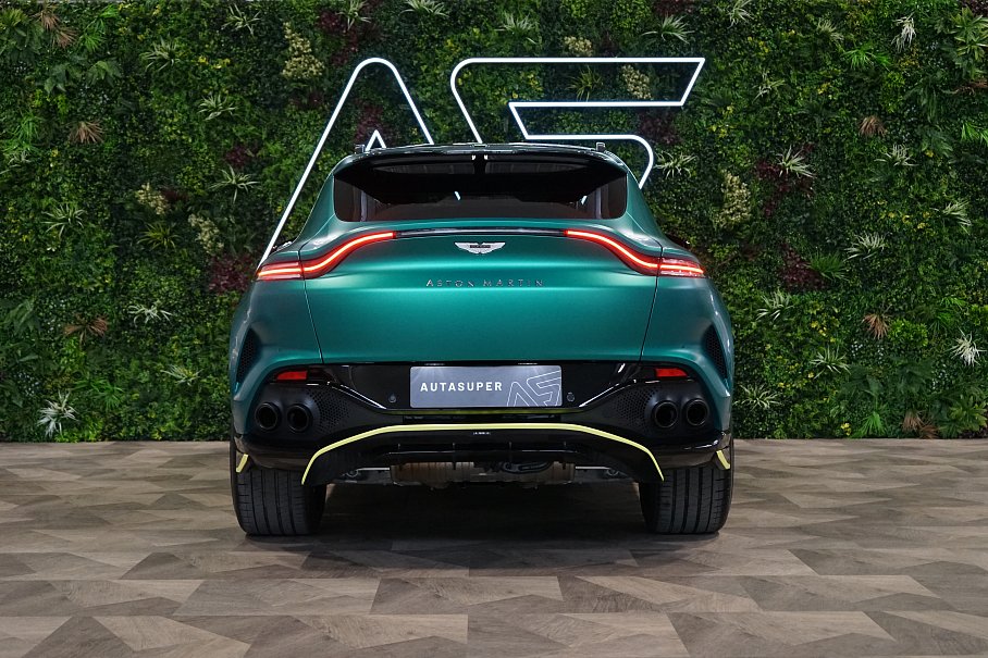 Aston Martin DBX 707