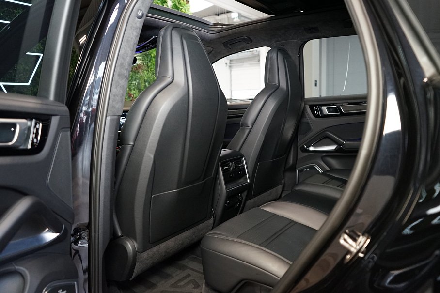 Porsche Cayenne Turbo