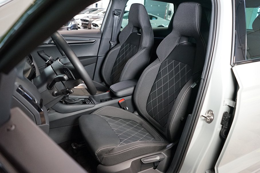 Škoda Karoq 1.5 TSI Sportline