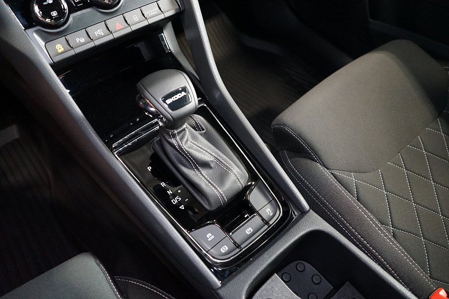 Škoda Karoq 1.5 TSI Sportline
