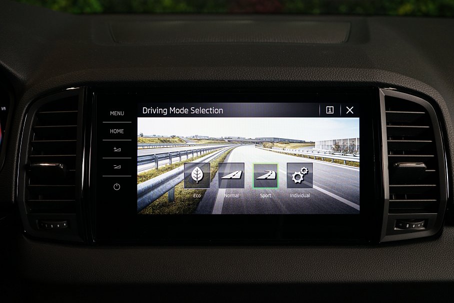 Škoda Karoq 1.5 TSI Sportline