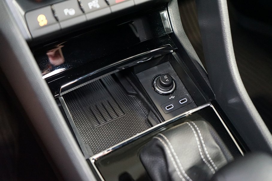 Škoda Karoq 1.5 TSI Sportline