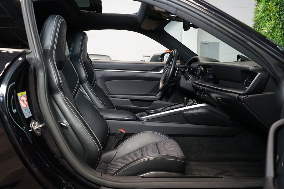 Porsche 911 992 Carrera S