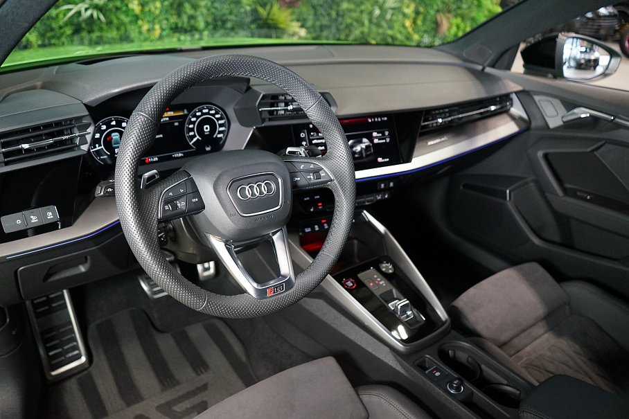 Audi RS 3 Limousine 2.5 TFSI quattro