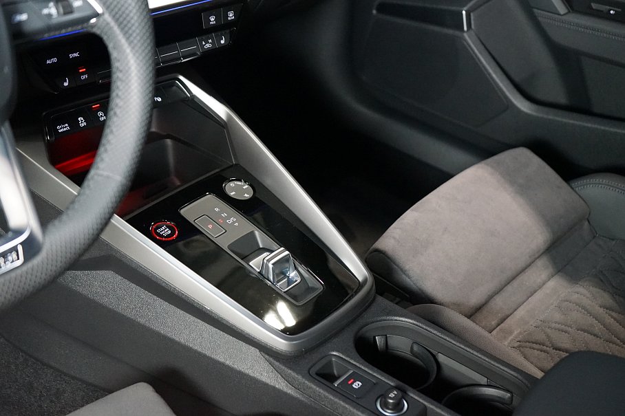 Audi RS 3 Limousine 2.5 TFSI quattro