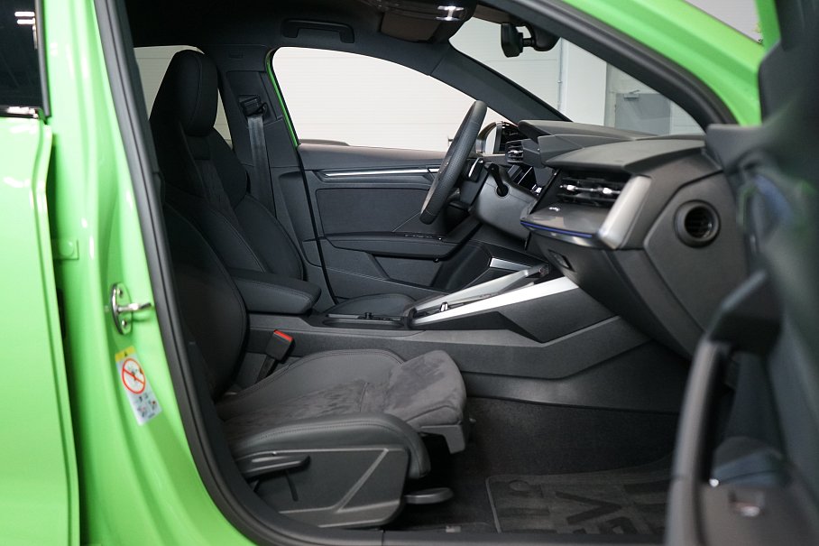 Audi RS 3 Limousine 2.5 TFSI quattro