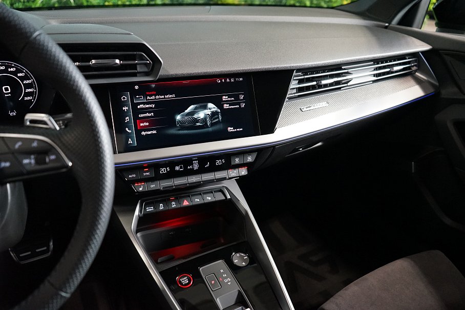 Audi RS 3 Limousine 2.5 TFSI quattro