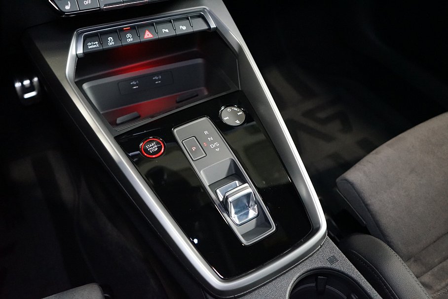 Audi RS 3 Limousine 2.5 TFSI quattro