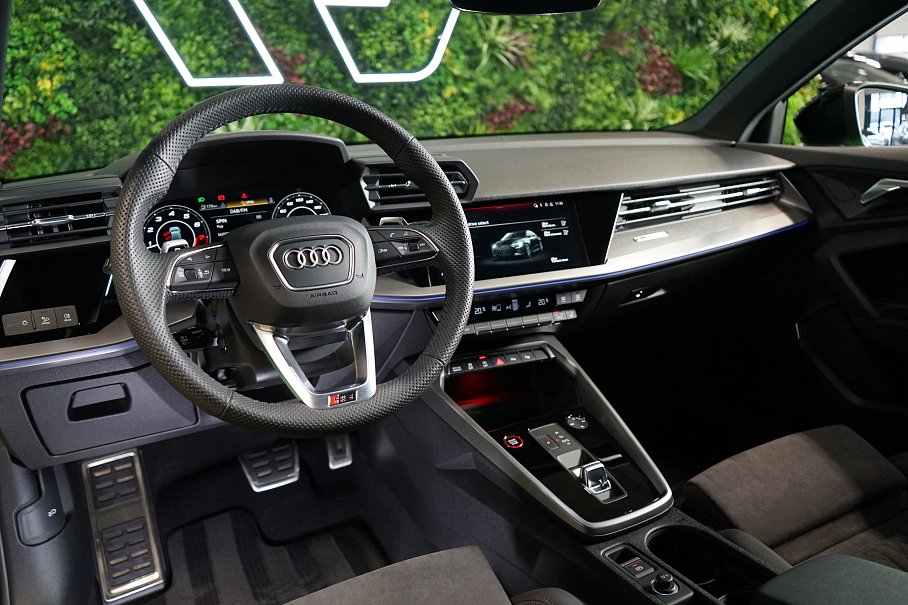 Audi RS 3 Limousine 2.5 TFSI quattro