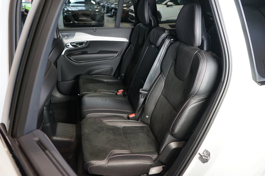 Volvo XC90 T8 AWD Recharge R-Design