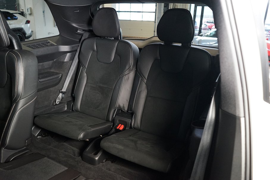 Volvo XC90 T8 AWD Recharge R-Design