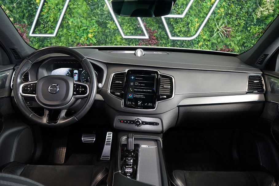 Volvo XC90 T8 AWD Recharge R-Design