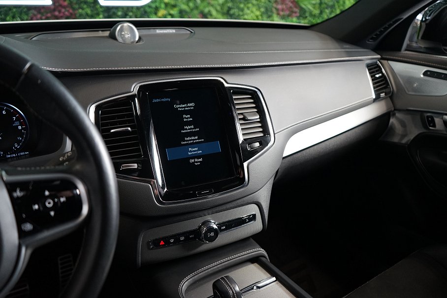 Volvo XC90 T8 AWD Recharge R-Design