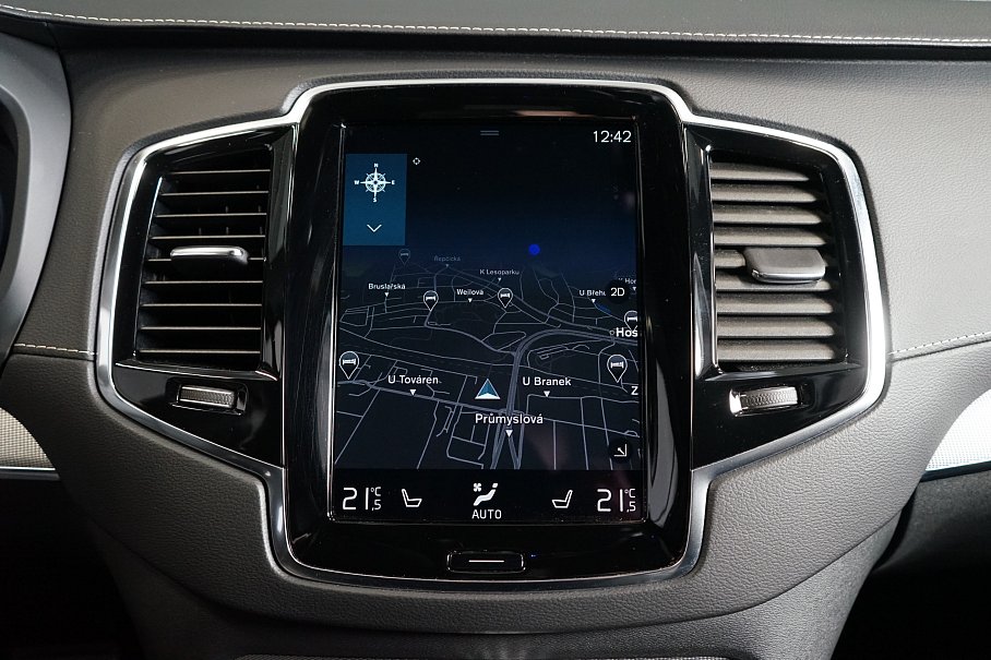 Volvo XC90 T8 AWD Recharge R-Design
