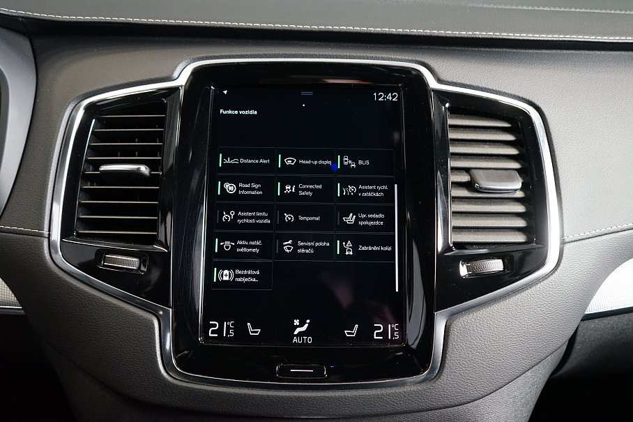 Volvo XC90 T8 AWD Recharge R-Design
