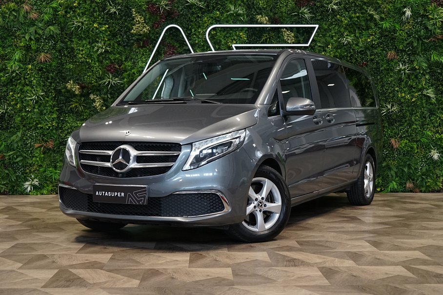 Mercedes-Benz Třída v 300d 4Matic