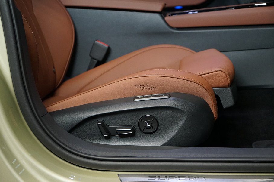 Škoda Superb 2.0 TDI L&K
