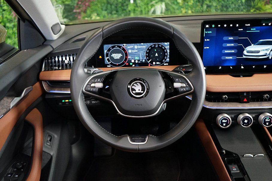 Škoda Superb 2.0 TDI L&K