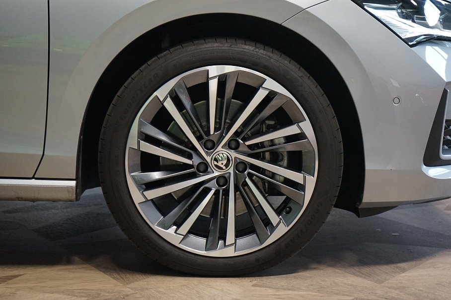 Škoda Superb 2.0 TDI L&K