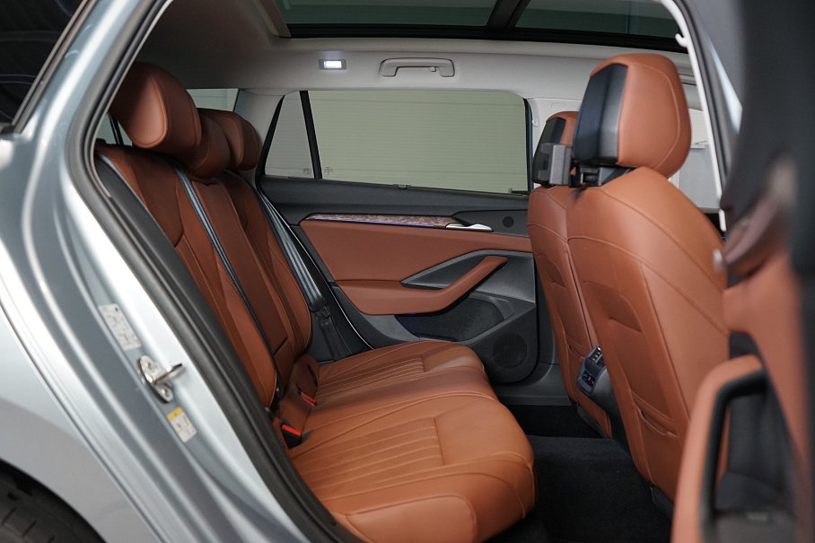 Škoda Superb 2.0 TDI L&K