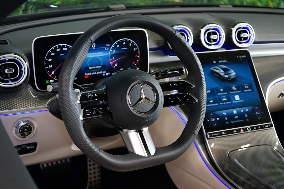 Mercedes-Benz CLE 200