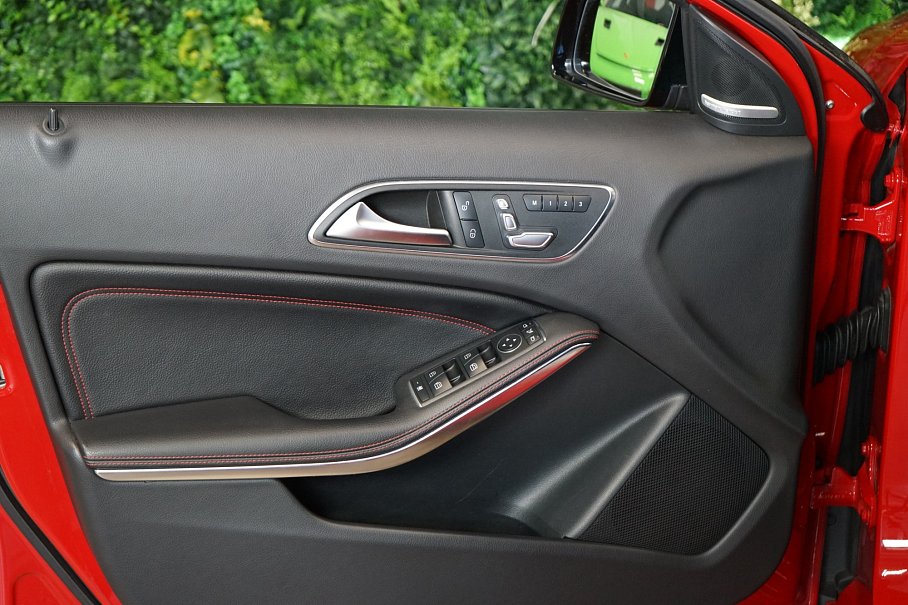 Mercedes-Benz Třída A 45 AMG 4Matic