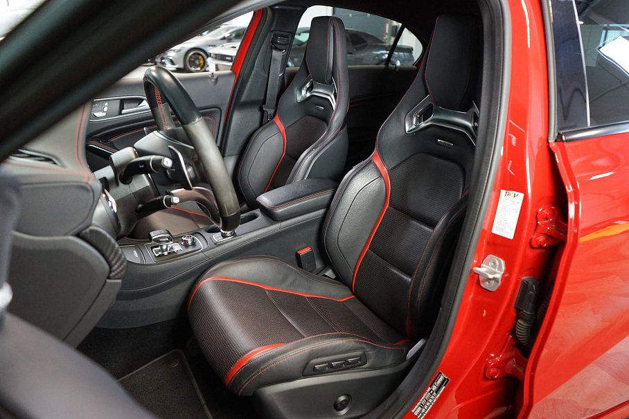 Mercedes-Benz Třída A 45 AMG 4Matic