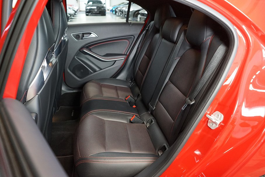 Mercedes-Benz Třída A 45 AMG 4Matic