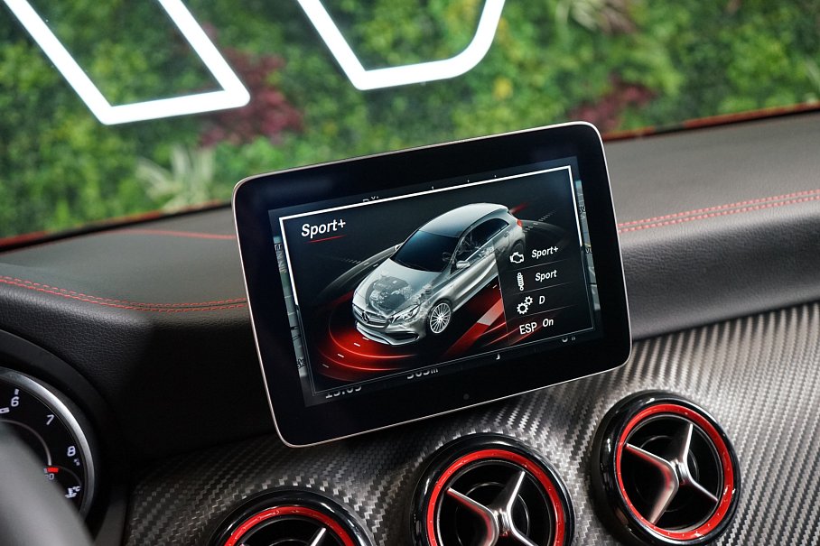 Mercedes-Benz Třída A 45 AMG 4Matic