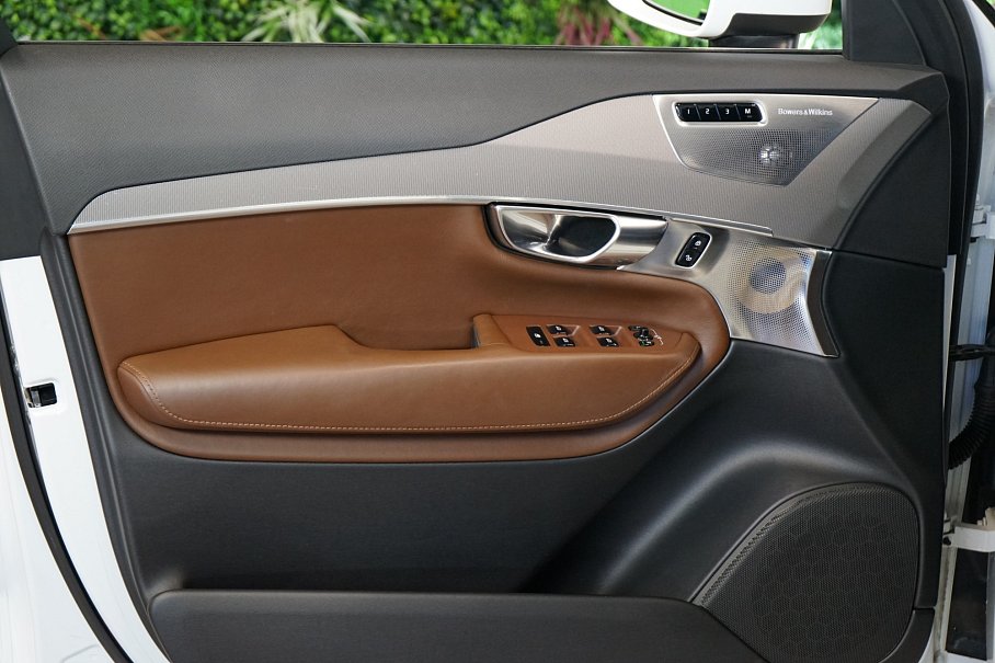 Volvo XC90 D5