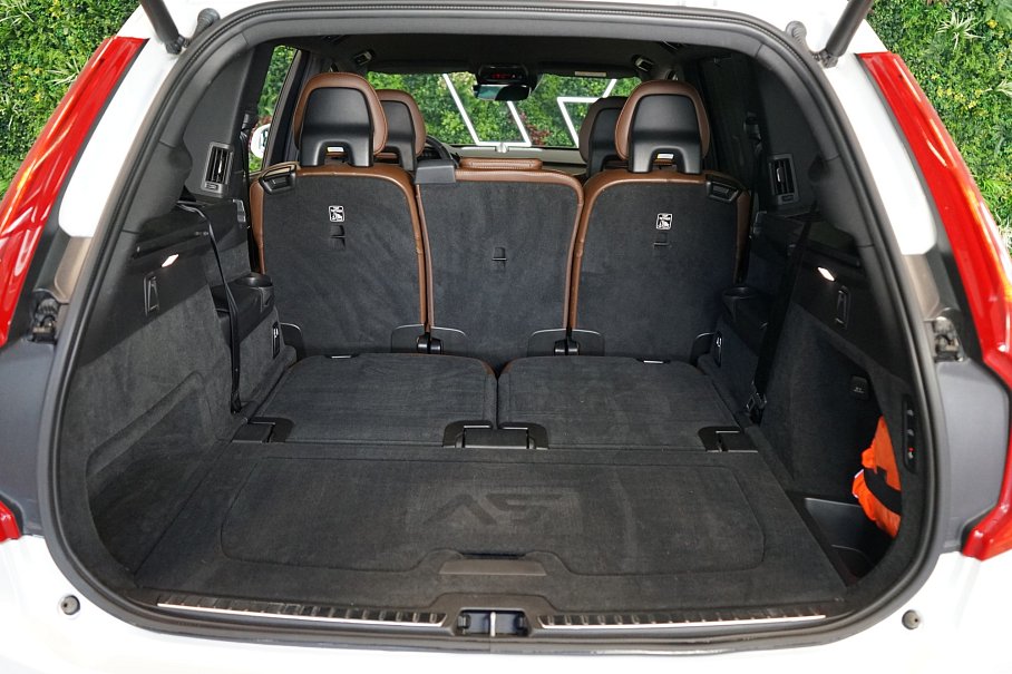 Volvo XC90 D5