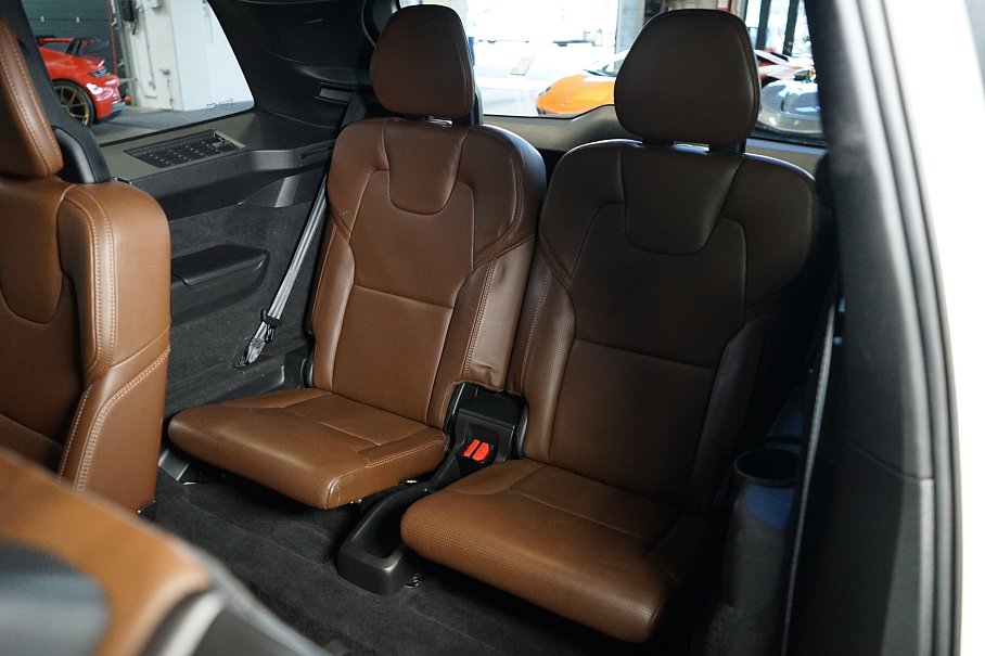 Volvo XC90 D5