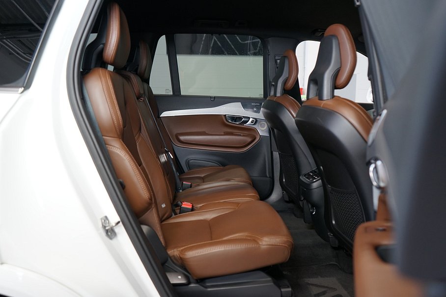 Volvo XC90 D5