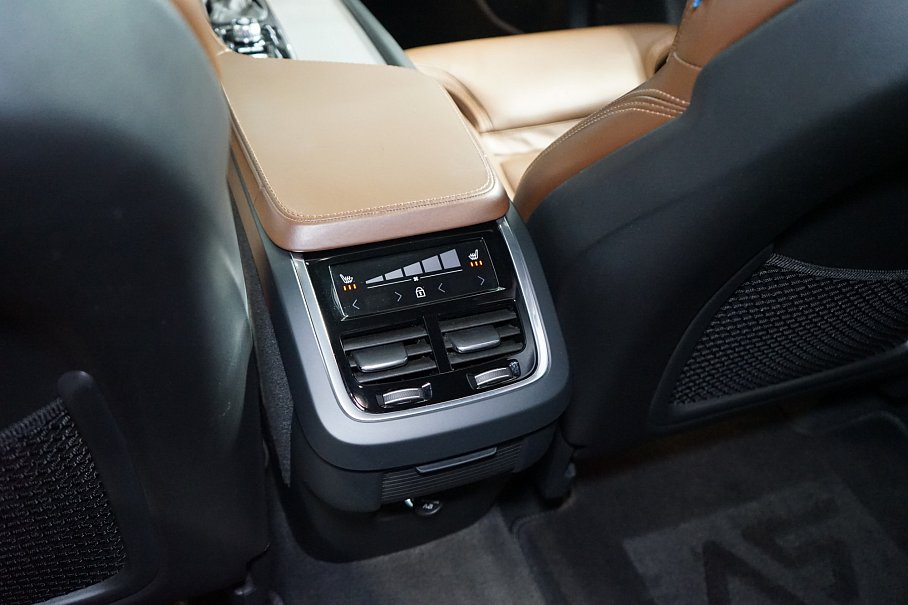 Volvo XC90 D5