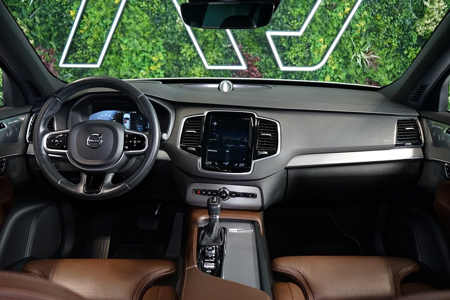 Volvo XC90 D5