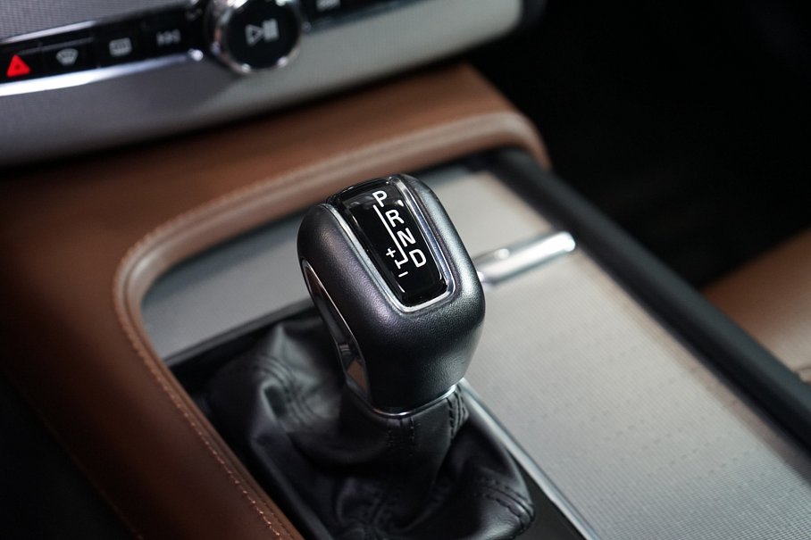 Volvo XC90 D5