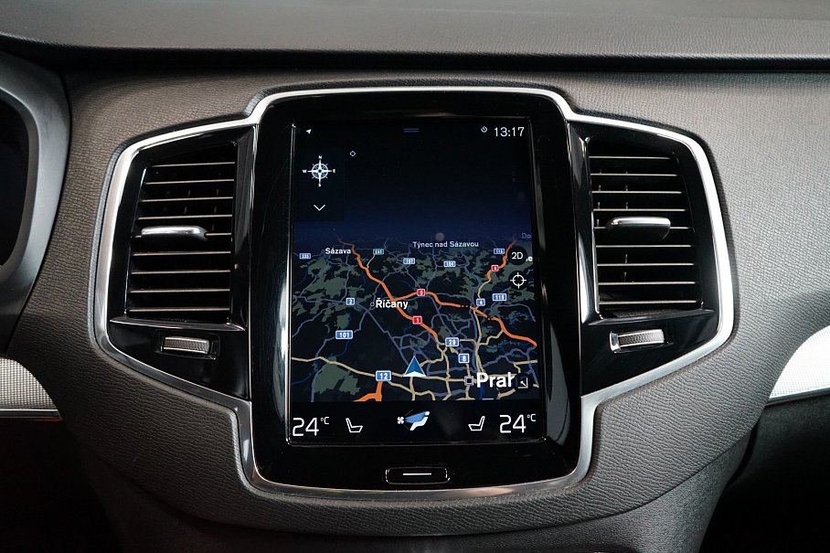 Volvo XC90 D5