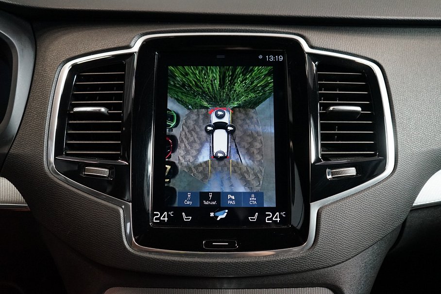 Volvo XC90 D5