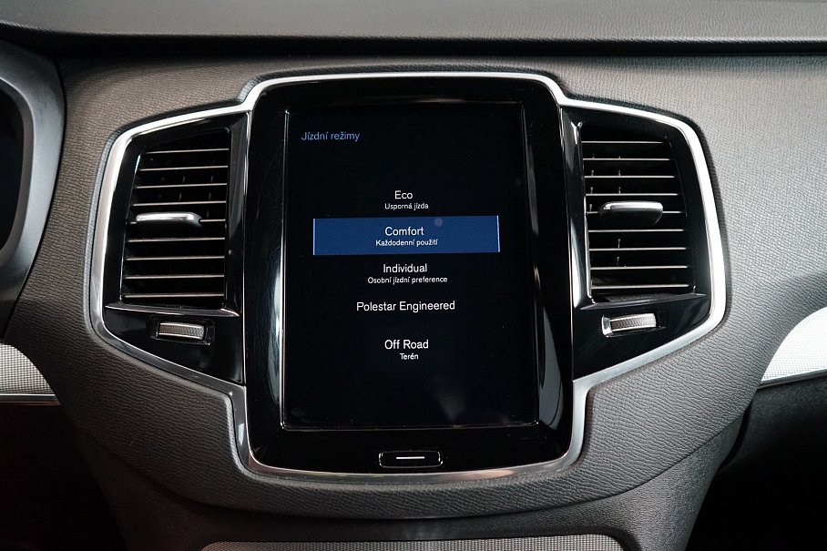 Volvo XC90 D5