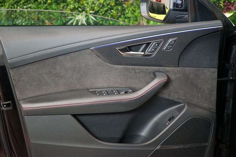 Audi RS Q8 4.0 TFSI quattro