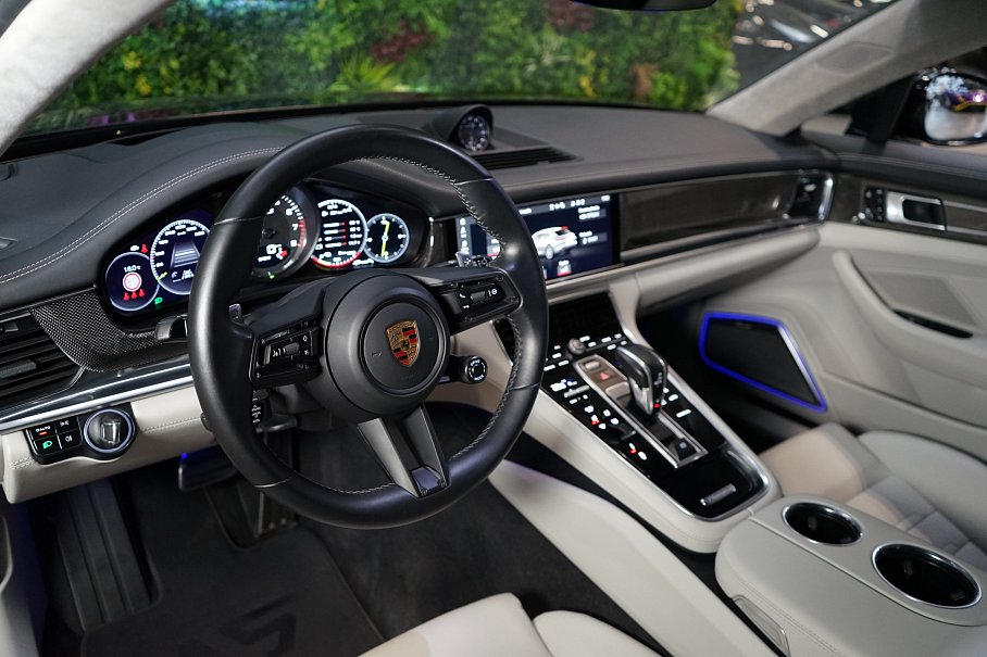 Porsche Panamera Sport Turismo Turbo S e-Hybrid