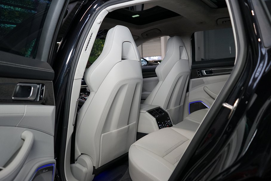 Porsche Panamera Sport Turismo Turbo S e-Hybrid