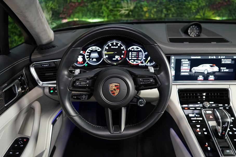 Porsche Panamera Sport Turismo Turbo S e-Hybrid